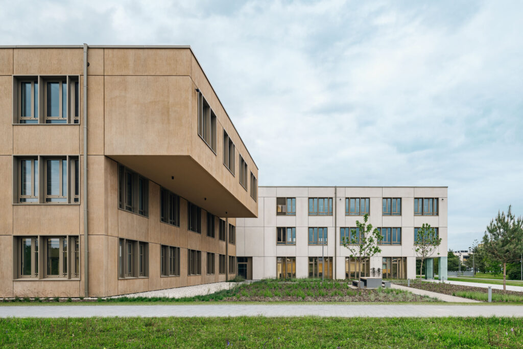 Gustav-Epple-Bauunternehmung-Campeon-München-Infineon_BA2_MLX693902