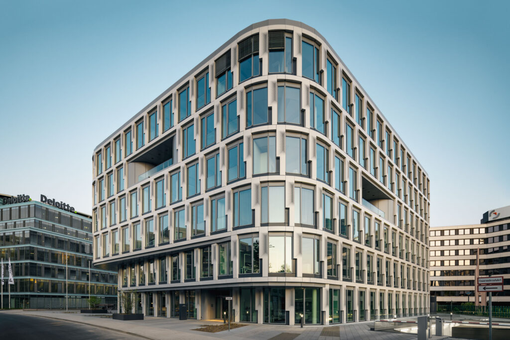 Gustav-Epple-Bauunternehmung-Infinity-Düsseldoef-Schwannstrasse-Architektur-Büro_MLX5720