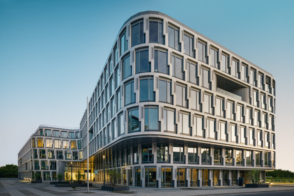 Gustav-Epple-Bauunternehmung-Infinity-Düsseldoef-Schwannstrasse-Architektur-Büro_MLX5762