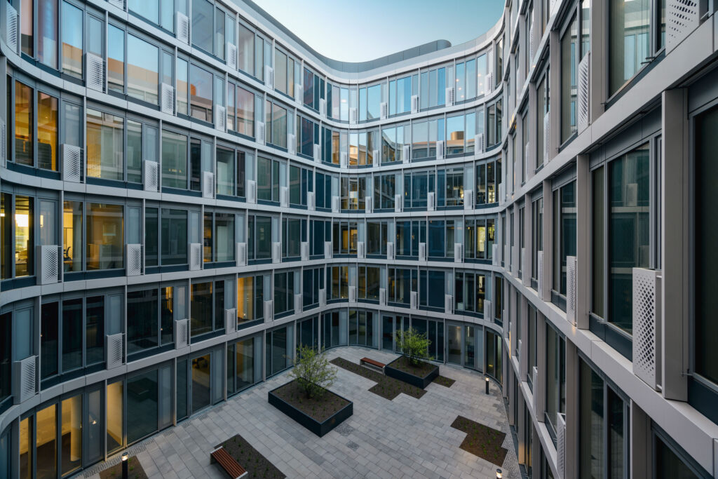 Gustav-Epple-Bauunternehmung-Infinity-Düsseldoef-Schwannstrasse-Architektur-Büro_MLZ2521