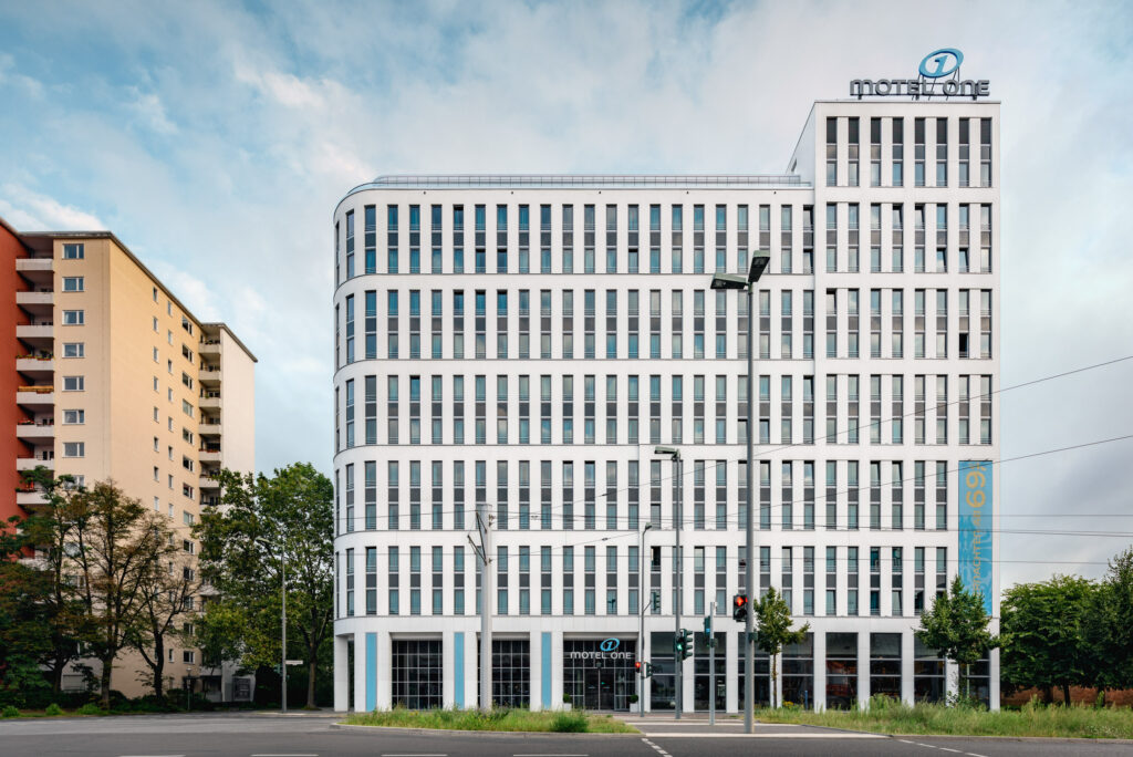 Gustav-Epple-Bauunternehmung-Motel-One-Berlin-HBF-MLX6337