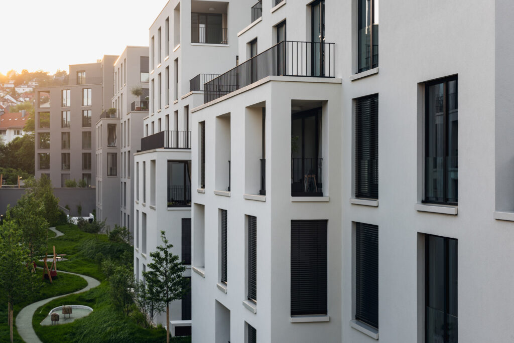 Gustav-Epple-Bauunternehmung-Stuttgart-Villengarten-MLX3350