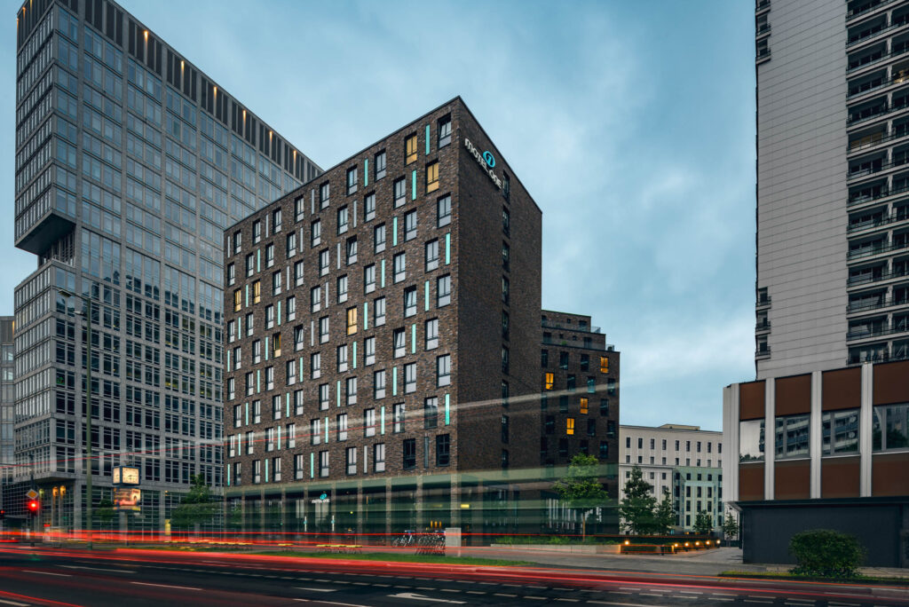 gustav-epple-bauunternehmung-stuttgart-motel-one-spittelmarkt-M1S_MLX597302