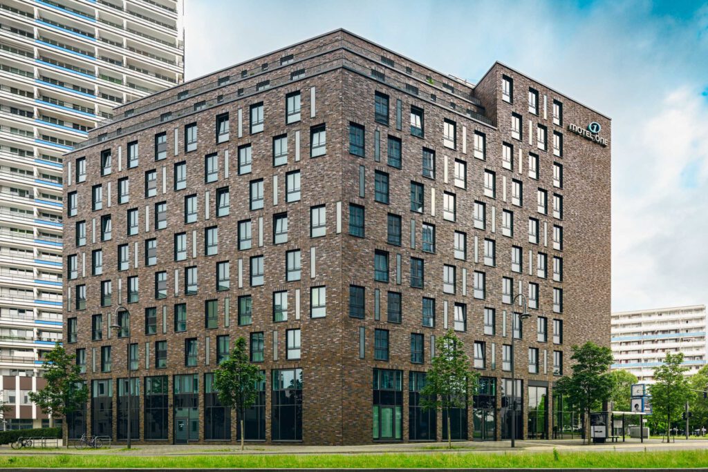 gustav-epple-bauunternehmung-stuttgart-motel-one-spittelmarkt-M1S_MLX635202